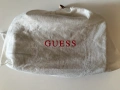 Guess дамска чанта - оригинал, с калъф, отлично състояние, снимка 1