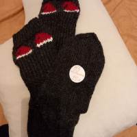 Ръчно плетени мъжки коледни чорапи размер 42 и 43, снимка 2 - Мъжки чорапи - 44941121