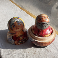 Невероятна стара руска матрьошка баба дядо и внучета - уникална, снимка 6 - Антикварни и старинни предмети - 44959431