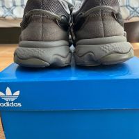 Оригинални маратонки Adidas ozweego, снимка 7 - Маратонки - 45189196