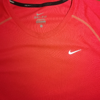 Nike RUNNING size L , снимка 2 - Тениски - 44941447