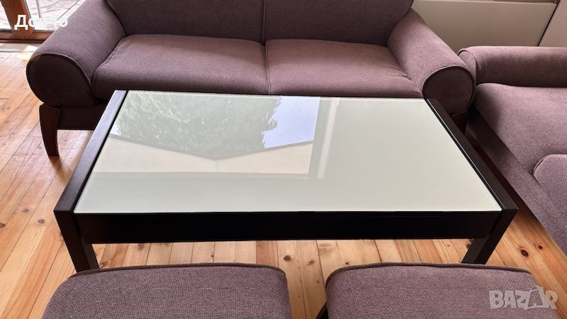 Холна маса със стъклен плот и чекмедже., снимка 1