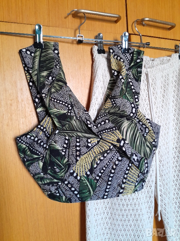 GUESS/Гес нов топ с палми БЕЗ КОМЕНТАР ЦЕНА , снимка 1