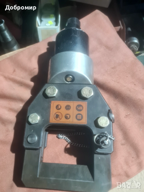 Гайкоцепач голям, снимка 1