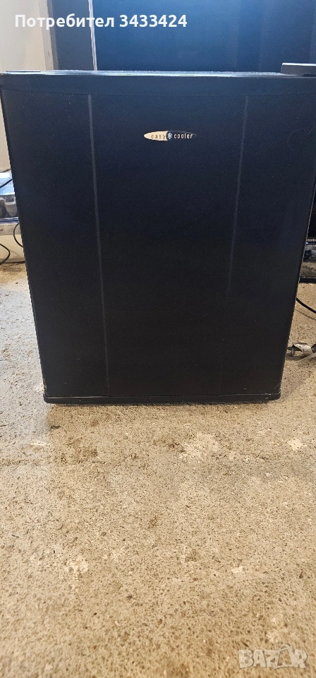 Мини хладилник , снимка 1