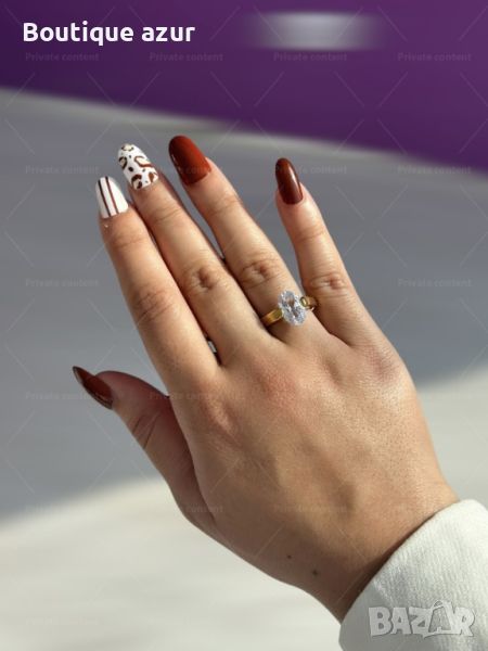 Златист дамски пръстен от медицинска стомана с голям камък, снимка 1