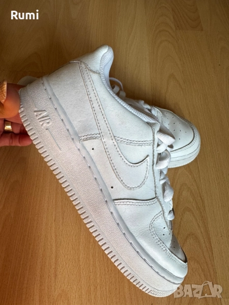 Оригинални често бели кецове NIKE AIR FORCE 1 LOW! 37,5 н, снимка 1