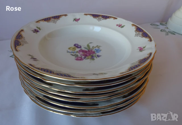 Осем чинии дълбоки за основно crown bavaria china, цветя, злато и кобалт., снимка 2 - Чинии - 51347700
