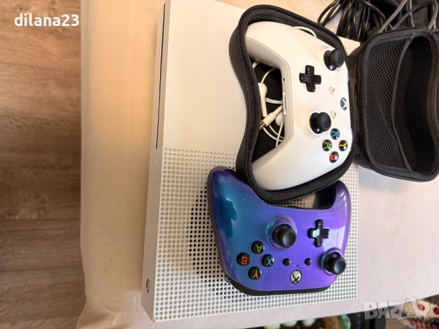 Гейминг оборудване – Xbox One S, Logitech G923, PlaySeat Challenge, снимка 2 - Игри за Xbox - 52898034