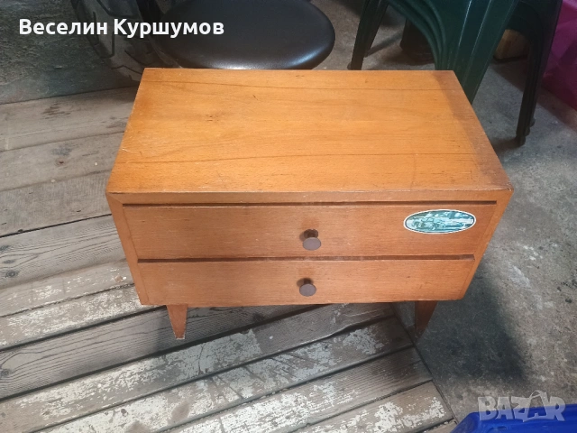 Старо шкафче, снимка 3 - Шкафове - 54198380