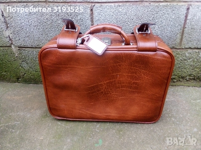 Пътнически кожен куфар 