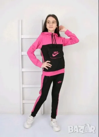 детски екип nike, снимка 1 - Детски комплекти - 47088021