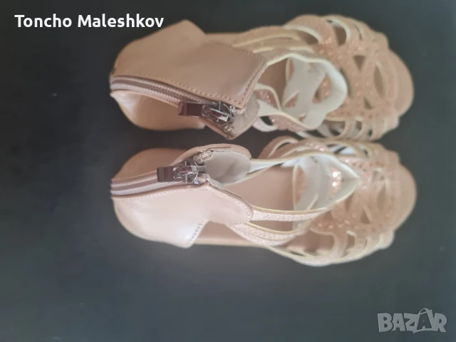Продавам чисто нови дамски сандали , снимка 5 - Сандали - 50846156