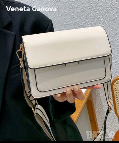 Качествена чантичка през рамо с две прегради в екрю или бежово, снимка 8 - Чанти - 45482215