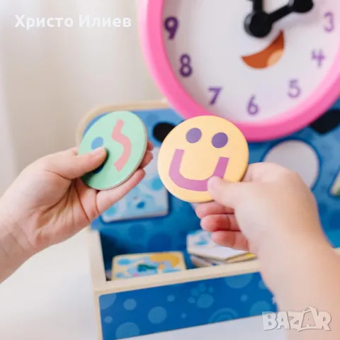 Дървен образователен часовник с магнитни карти Melissa and Doug Загадките на Блу, снимка 3 - Образователни игри - 49724069