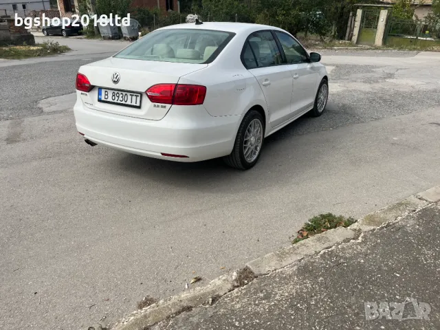 Volkswagen Jetta, снимка 4 - Автомобили и джипове - 47209732