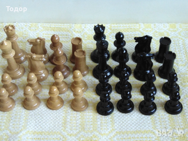 Бакелитови фигури за шах