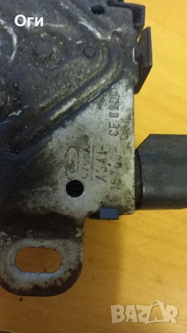 Брава преден капак за Форд Фокус 99-04г. 16700 XS41 CE, снимка 3 - Части - 53443542