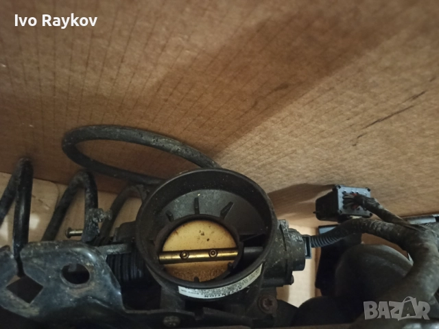 Всмукателен Колектор за Ford Maverick , Mazda Tribute , 2.0 бензин , 988F-9424-BE , снимка 4 - Части - 52497040