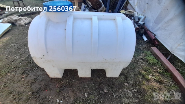 продавам резервоар за чиста вода 1000л.