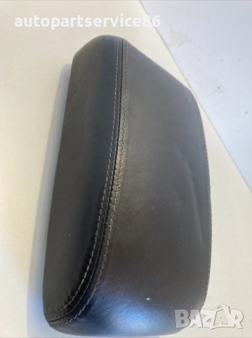 Предна подлакътник от кожа черен за Peugeot 4007 2.2 HDI (2009), снимка 3 - Части - 53636822