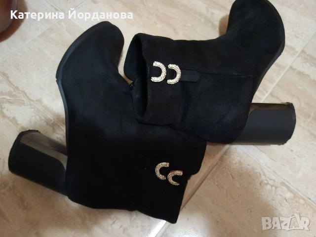 Велурени дамски боти