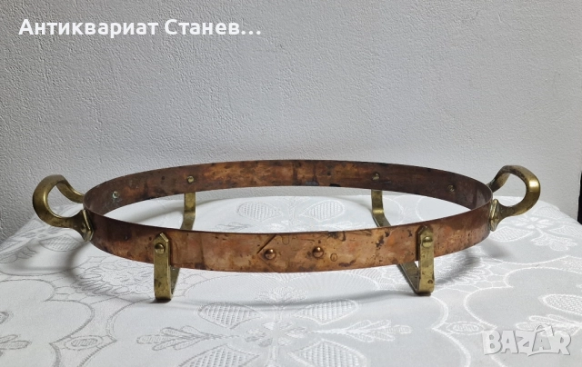 Медна поставка за топло сервиране 