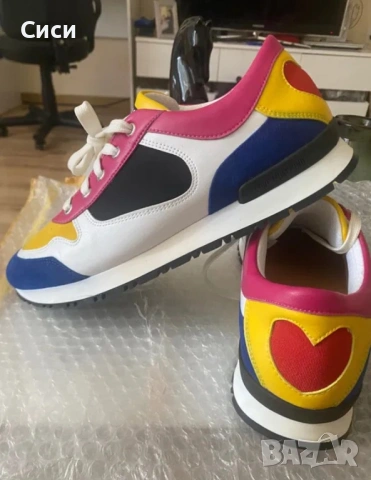 MOSCHINO маратонки