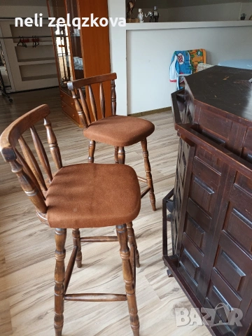 Комплект от ъглова витрина с барплот, снимка 2 - Секции и витрини - 53246109