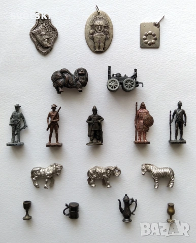 Стари метални войничета и фигурки от шоколадови яйца Киндер, Балабан, Ландрин и др.