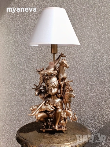 Авторска лампа ​"Единство" , символ на хармонията между човека и животните. , снимка 3 - Настолни лампи - 51726154