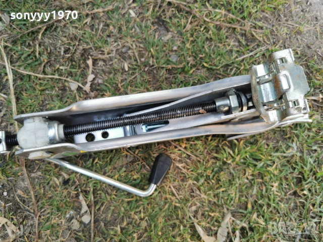 AUDI-КРИК ВНОС SWISS 1403261726, снимка 2 - Аксесоари и консумативи - 53838637