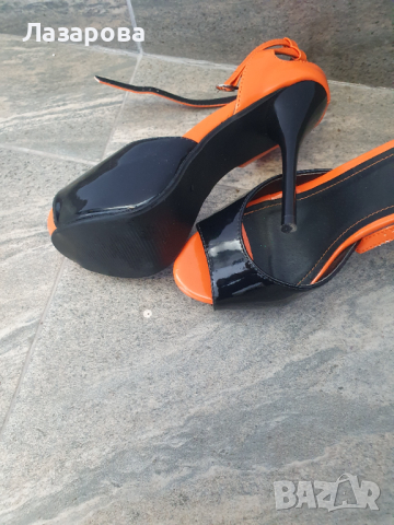 Обувки , снимка 10 - Дамски обувки на ток - 45047785
