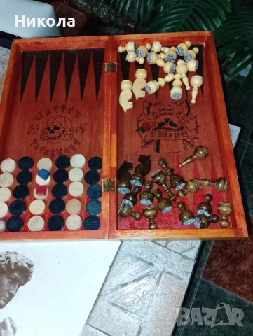 Шах-табла48/48 с дървени фигури и пулове