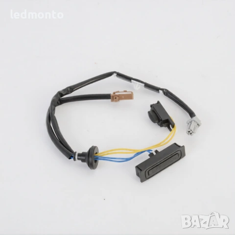 Бутон за багажник Nissan Tiida, Versa, Latio C11 (2005-2010), снимка 3 - Части - 53918374