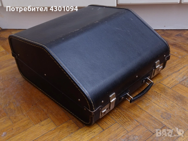 Много запазен куфар за акордеон, снимка 3 - Акордеони - 51721896