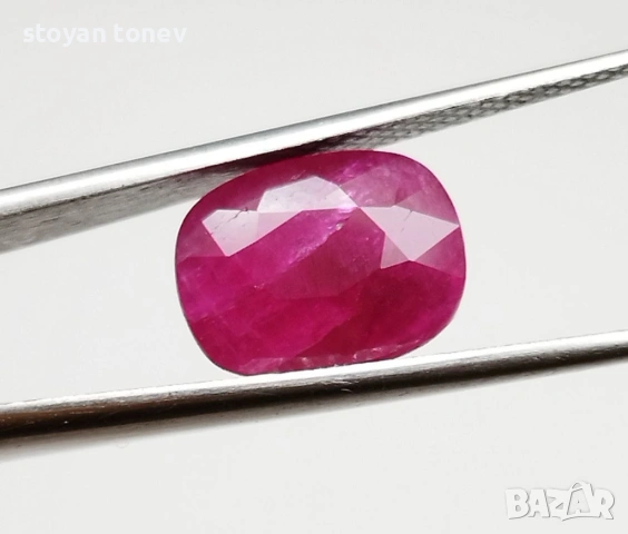 Рядък Ненагряван Африкански Рубин 3.49кт с Vivid пурпурно-Червен Огън! Сертифициран! Нов!, снимка 10 - Други - 53652220