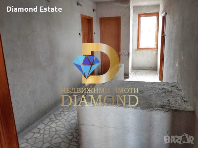 Двуетажна къща в село Дълбок извор, общ. Първомай, снимка 14 - Къщи - 47713160