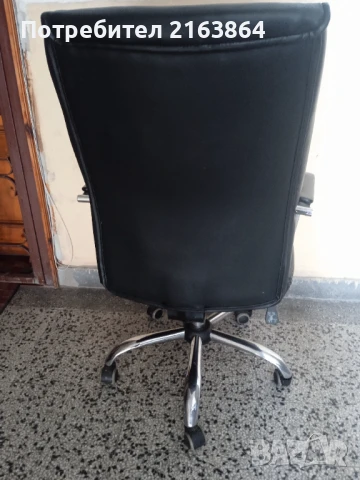 Офис стол, снимка 5 - Столове за офис - 50989617
