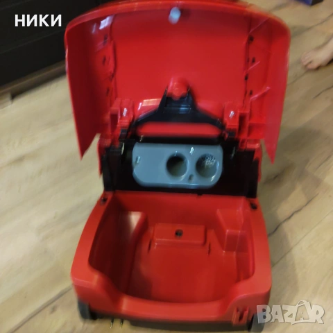 прахосмукачка BOSCH с воден филтьр перяща, снимка 2 - Прахосмукачки - 53946309