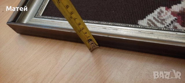 Гоблен " Момичето с книгата"* В красива рамка* Едър бод, снимка 7 - Гоблени - 52269679