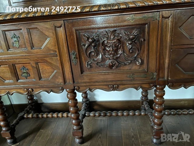 шкаф, бюфет антикварен, изцяло от  масив дърво, Дърворезба, Испания, снимка 8 - Бюфети - 42091556