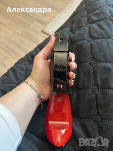 Парфюм carolina herrera, снимка 2 - Дамски парфюми - 54010990