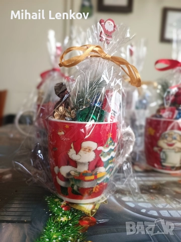 Коледни ръчно подредени чаши с лакомства , снимка 3 - Чаши - 52632262