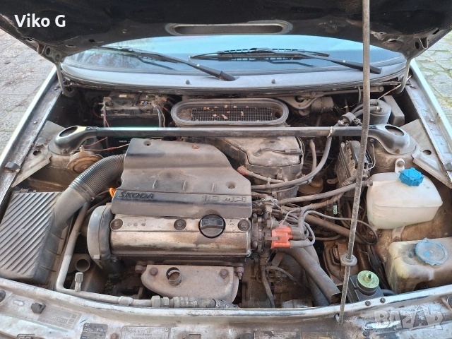 Шкода Фелиция Комфорт 1.6 GLX с климатик , снимка 12 - Автомобили и джипове - 52816752