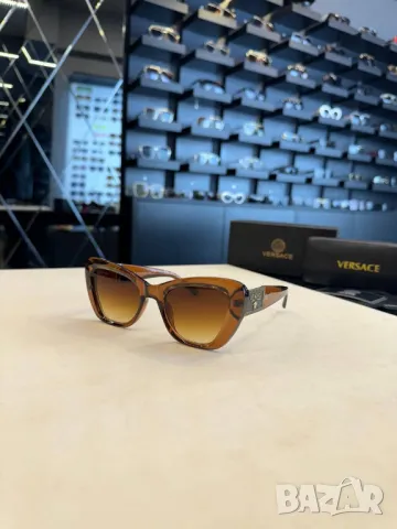 очила с калъф versace, снимка 4 - Слънчеви и диоптрични очила - 50405739