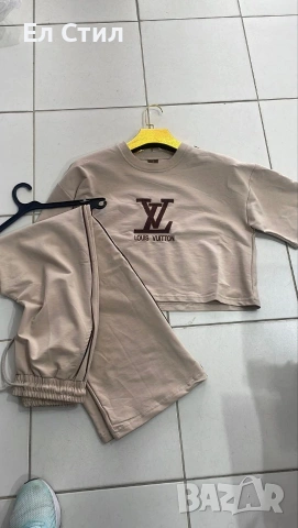 📌Дамски Комплект Louis Vuitton Лого бродерия С М Л ХЛ размер Цена 38€ Еконт, снимка 3 - Спортни екипи - 53740437