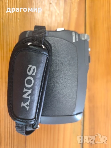 Sony DCR-HC26 NTSC видеокамера Mini DV , снимка 3 - Камери - 51298300