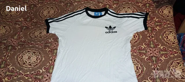 тениска Адидас adidas, снимка 1 - Тениски - 47079382