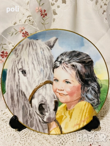 порцеланова чиния за стена , снимка 2 - Декорация за дома - 52389423